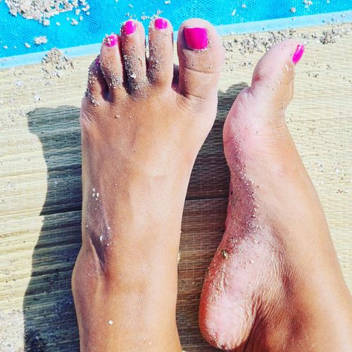 Feet_curvy_women MYM